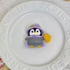 Halloween Witch Penguin-LIVE