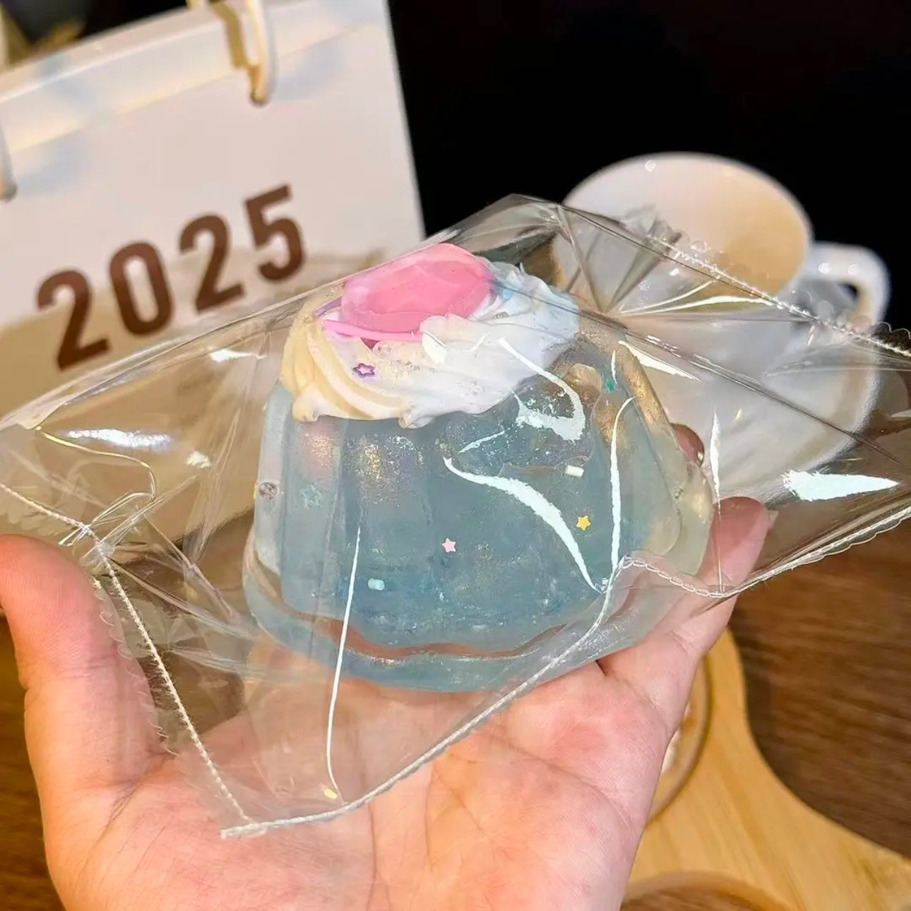 Clear Glitter Blue Cake Squishy-LIVE