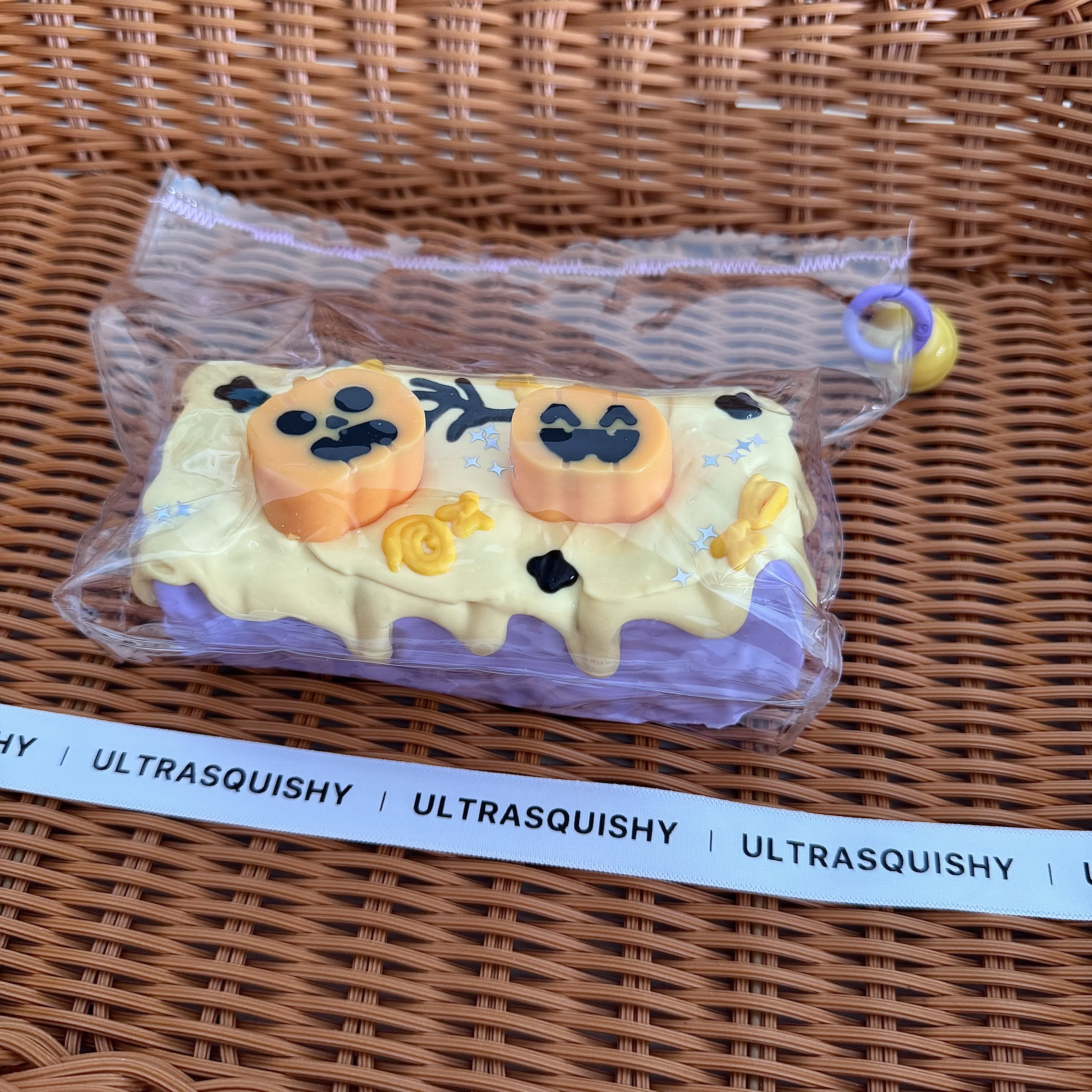 Halloween Pumpkin Cake Creamy Clay Slow Rebound Soft Squish Taba Squishy Sensory Fidget Toy for Stress Relief