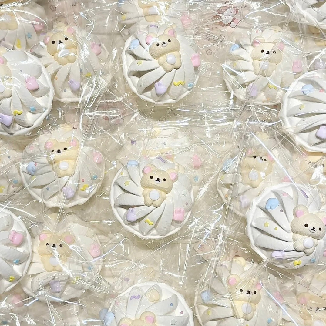 Kuma Bear Kouglof Squishy-LIVE