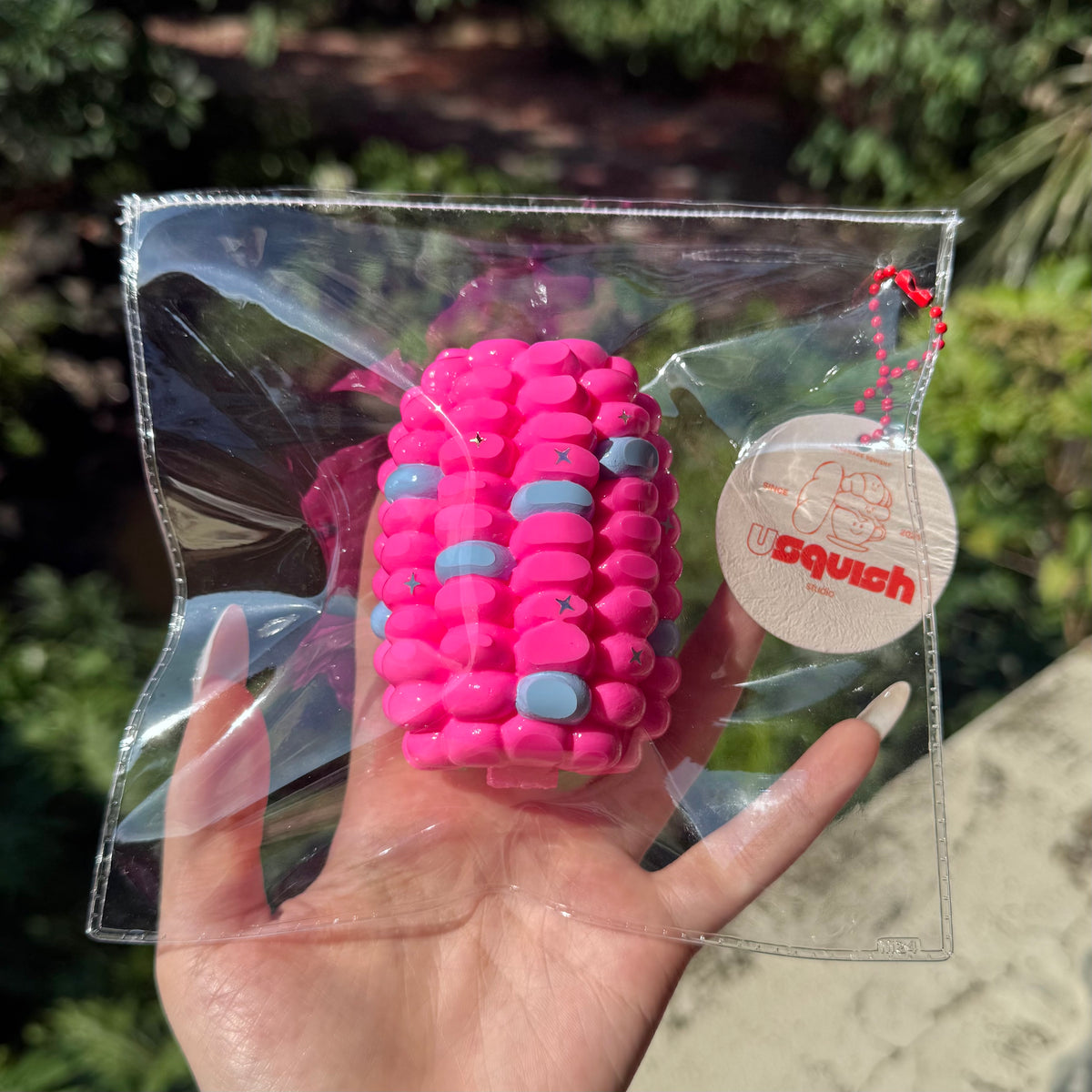 【Usquish】Hot Pink Corn Soft Cheese Texture Slow Rising Squishy