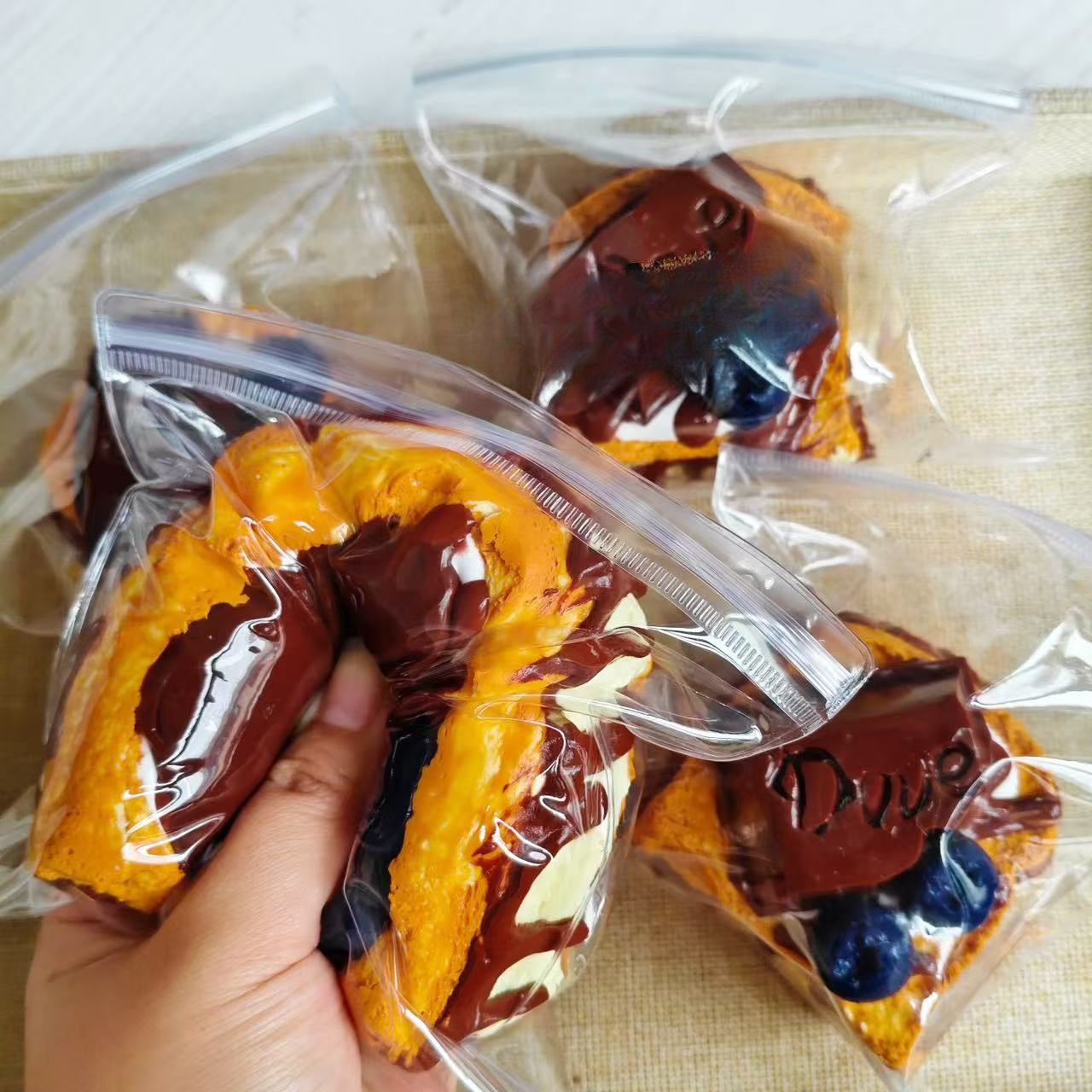 235g Toast With Chocolate Drizzle Sauce Taba Squishy Food