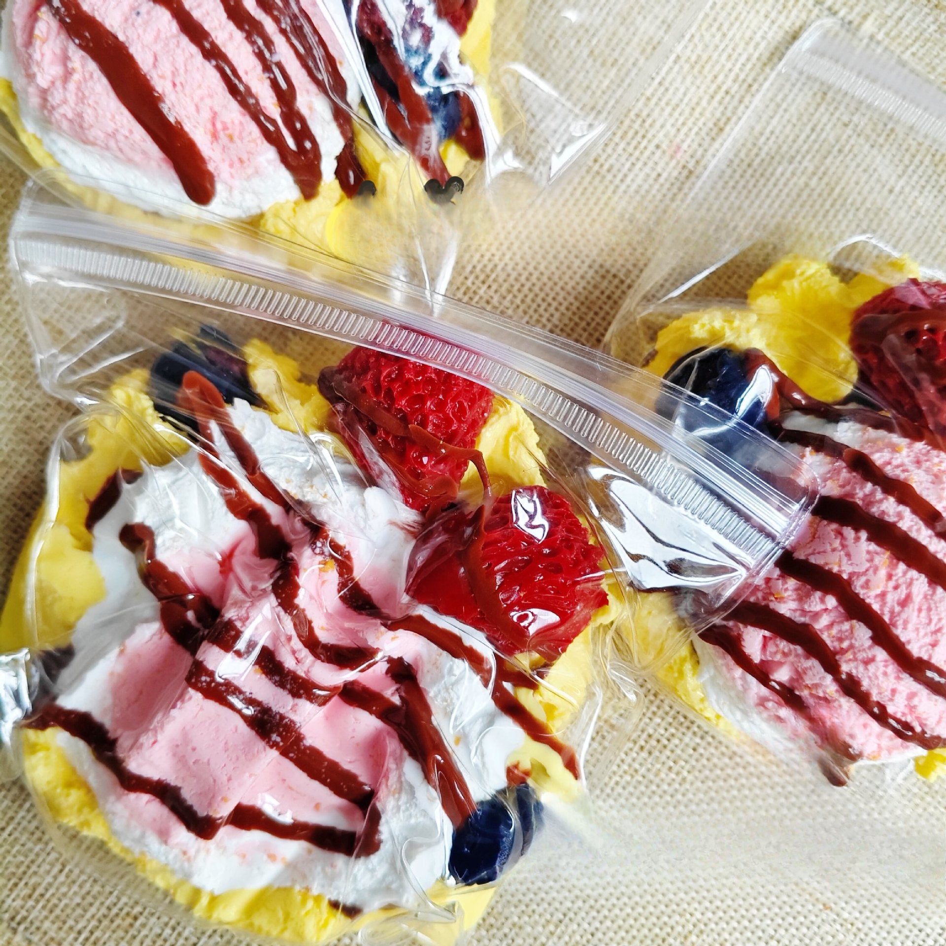 165g Fruit Ice Cream Waffles Taba Squishy Food